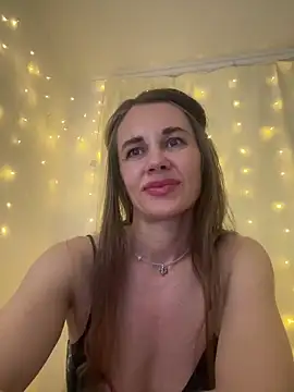 LucieMackn Live XXX chat