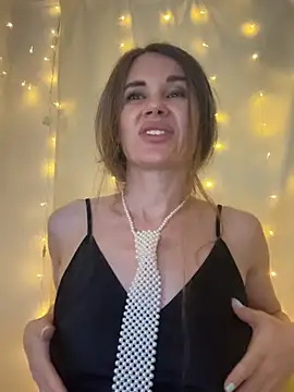LucieMackn Live XXX chat