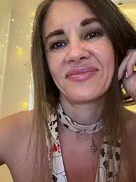 LucieMack's Live XXX Chat