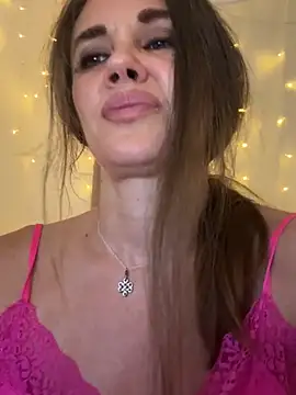 دردشة LucieMack الجنسية المباشرة