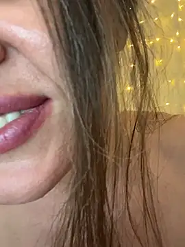 LucieMack webcam show