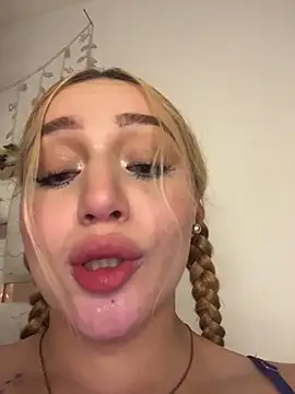 Sara_Sophia420's Live XXX Chat