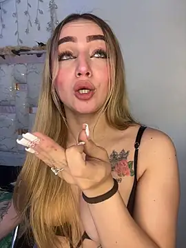 XXX chat uživo modela Sara_Sophia420