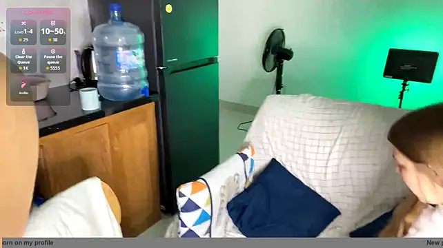 INSOMNIA_strip Show in webcam