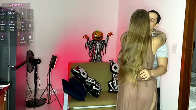 Show modela INSOMNIA_strip na web-kameri
