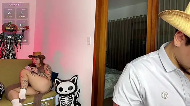 INSOMNIA_strip Webcam show