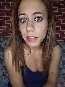 HotGinger66's Live XXX Chat