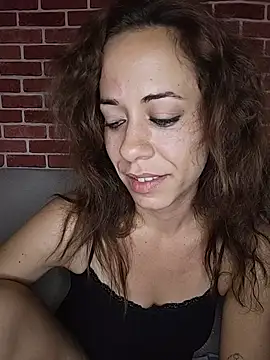 Živý XXX chat HotGinger66