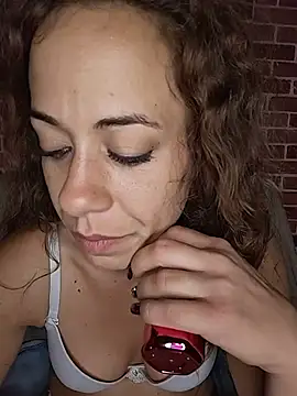 HotGinger66's Live XXX Chat