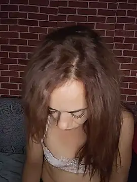 Živý XXX chat HotGinger66
