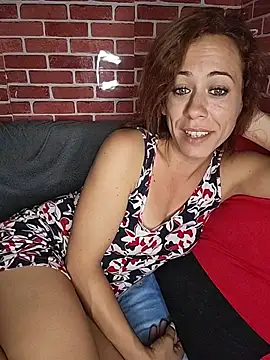 HotGinger66 Adlı Modelin Canlı XXX Sohbeti