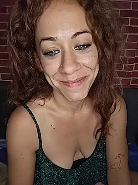 HotGinger66's Live XXX Chat