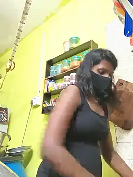 แชท XXX สดของ Tamil_lovelydoll96