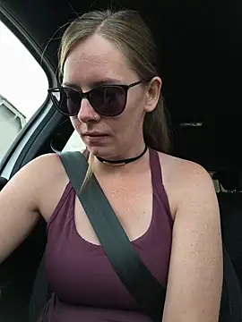 Squirtingcouple9094 webcam show