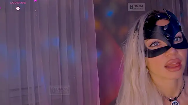 black_cat-11's Webcam Show