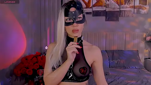 black_cat-11's Webcam Show