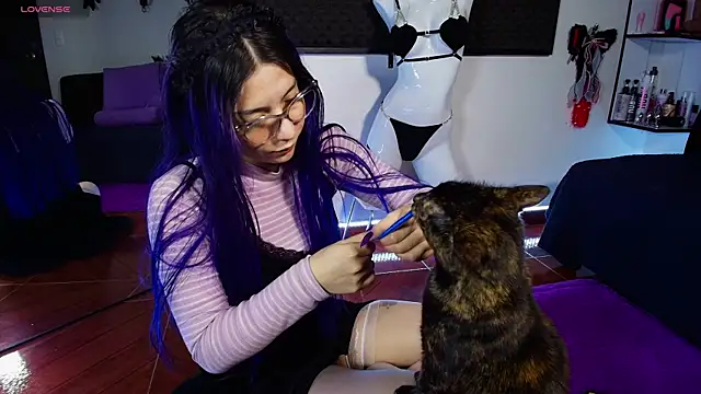 Živá chatovací místnost karlamoon23