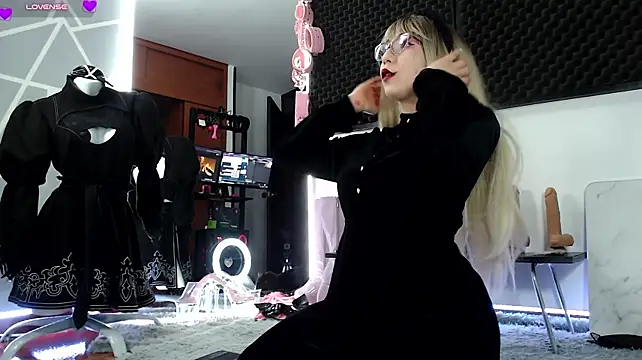 karlamoon23 – webcam-show