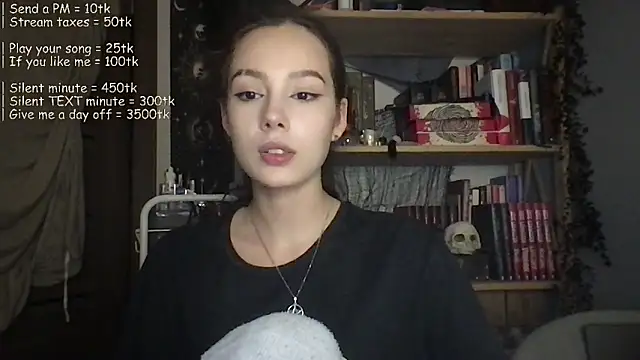 Yuna5343 Adlı Modelin Canlı XXX Sohbeti