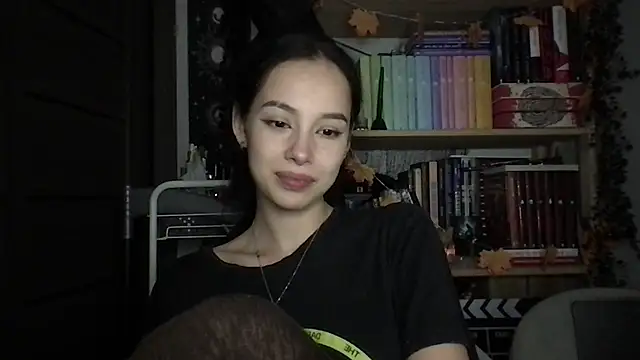 Yuna5343: онлайн-секс-чат