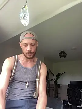 MattMiller28 Pertunjukan Webcam