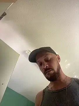 MattMiller28 Show in webcam
