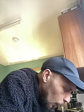 MattMiller28 Show in webcam