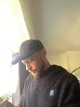 MattMiller28's Webcam Show