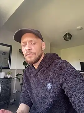 MattMiller28 – webcam-show