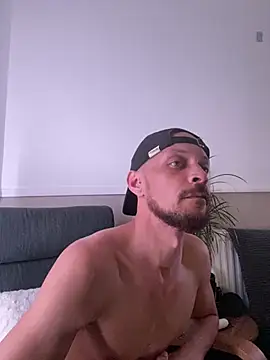MattMiller28: διαδικτυακό σόου στην κάμερα