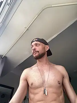 MattMiller28 网络视讯表演