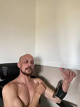 MattMiller28 网络视讯表演