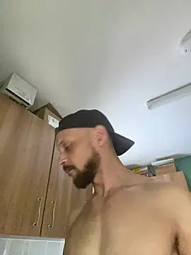 Show modela MattMiller28 na web-kameri