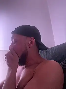 MattMiller28's Webcam Show