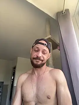 MattMiller28 Show in webcam