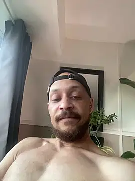 MattMiller28 网络视讯表演