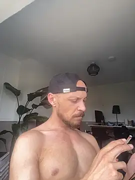 MattMiller28 网络视讯表演
