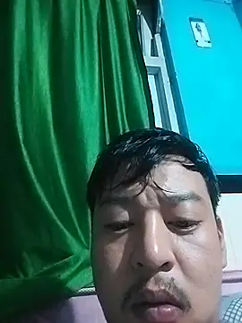 הופעת וובקאם של lilldickyyy