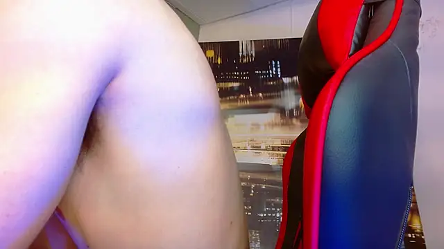 alexgiraldo__ Show in webcam