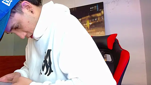 הופעת וובקאם של alexgiraldo__