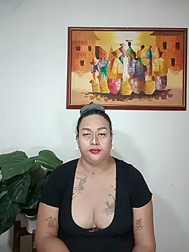 EmmaKantutera Show in webcam