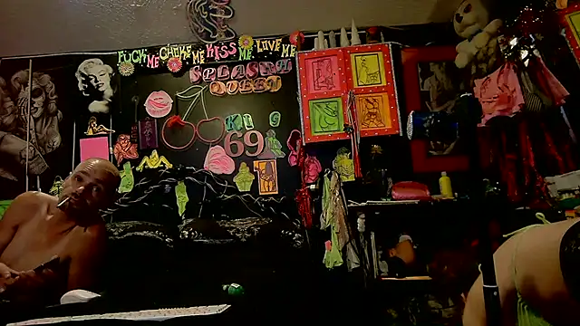 Splash_Queen420's Webcam Show