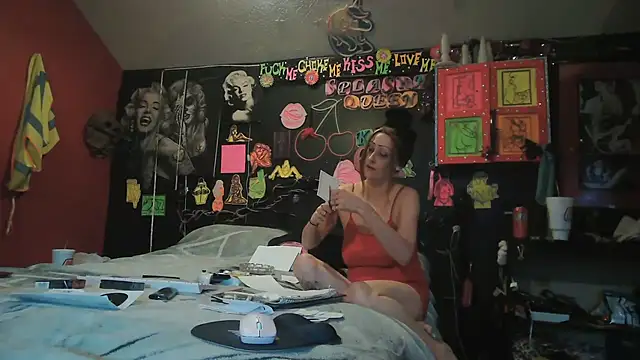 הופעת וובקאם של Splash_Queen420