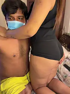 youngcoupleloverose Шоу с уебкамера