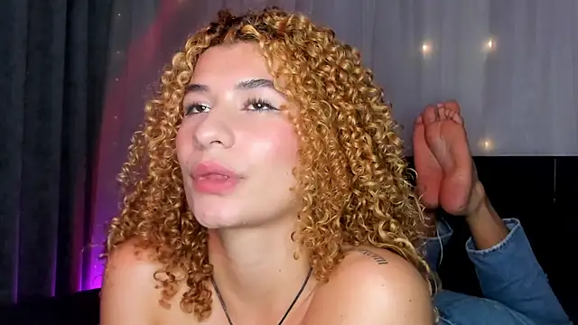 Evolet_Bee – Naživo XXX chat