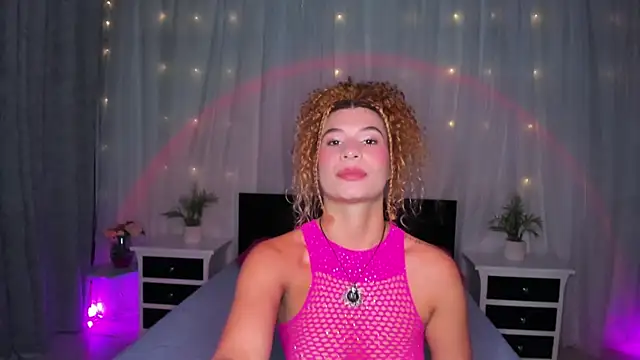 Chat XXX en directo de Evolet_Bee