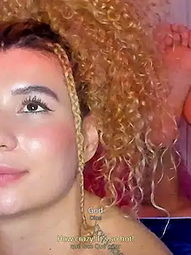 Evolet_Bee XXX чат на живо