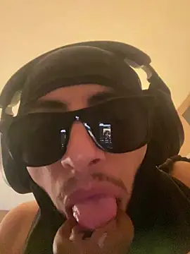FantasticB1 Шоу с уебкамера