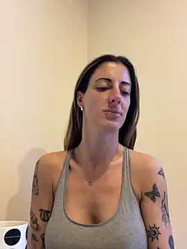 TLG_ferchule Show in webcam