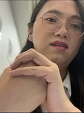 MioyokaRico Show in webcam